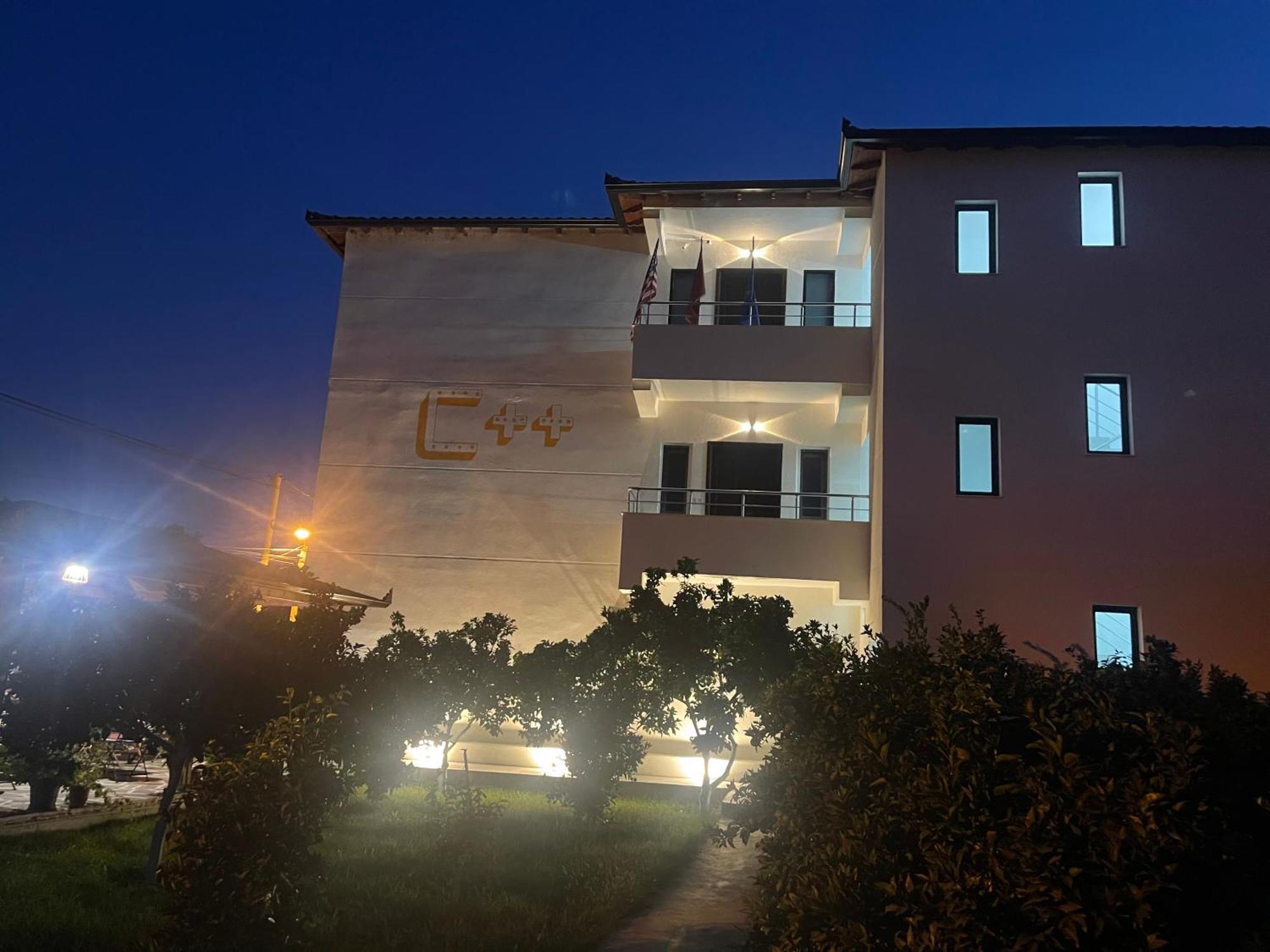 Hotel Vila C Plus Plus Berat Exterior photo